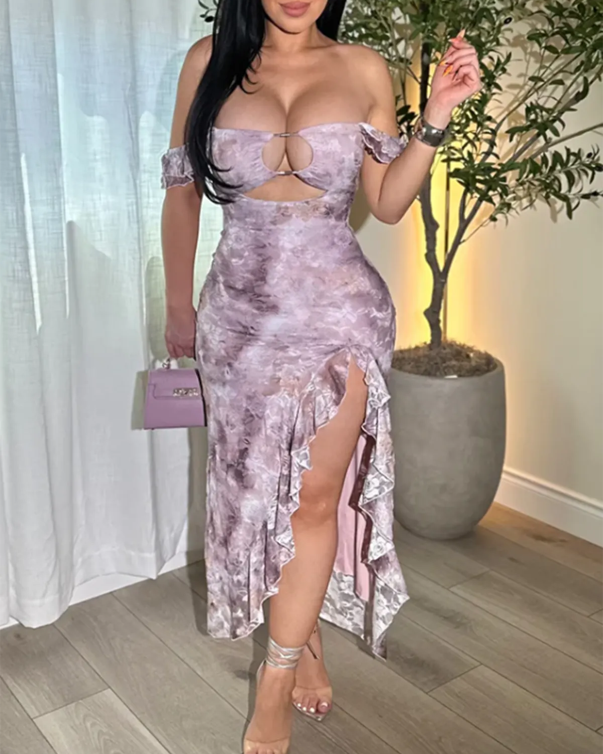 Gentle And Sexy Slim Fit Bevel Lace Long Dress