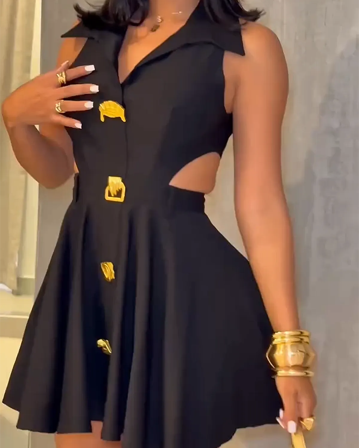 Ladies V-neck Metal Button Sleeveless Dress（Pre-Sale）